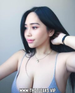 Stella Luove Girl Influencer Asian Girl Brown Eyes Big Ass